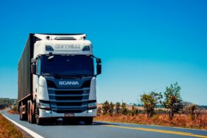 Freight truck